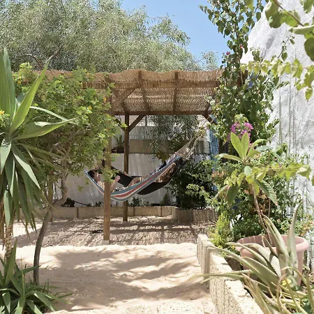 Los Amigos Yoga & Wellness Hostel La Mareta