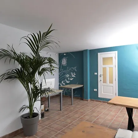 Vandrarhem Los Amigos Yoga & Wellness *