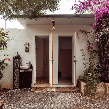 Los Amigos Yoga & Wellness * La Mareta